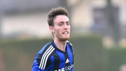 Bild: A. Schwarzmeier
Michael Busch brachte die SpVgg SV Weiden im Test gegen Kickers Selb in Führung.