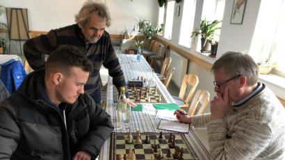 Bild: mab
Nachwuchsspieler Nikolas Kraus steuerte einen vollen Punkt zum Auswärtserfolg der Schwarzenfelder Denksportler bei.