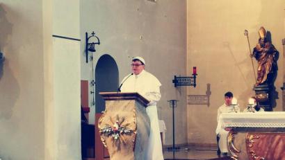 Bild: exb
Ewald Oppl hielt am Faschingssonntag die Faschingspredigt zum Thema "Hochzeit zu Kanaan" in der Kirche St. Michael.