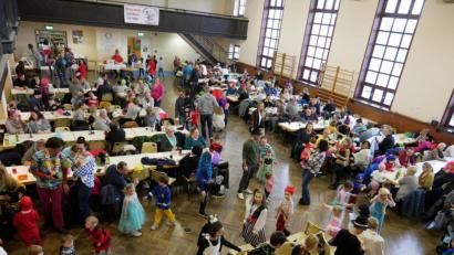 Bild: flm
Voll besetzt waren die Plätze in der Stadthalle am vergangenen Sonntagnachmittag. Für die Kinder gab es eine Vielzahl von Spielen.