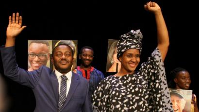Bild: American Drama Group Europe
Nelson Mandela ist frei - doch noch lange nicht am Ende seines Weges. Das Stück "Free Mandela" erzählt vom Aufbau eines neuen Südafrikas.