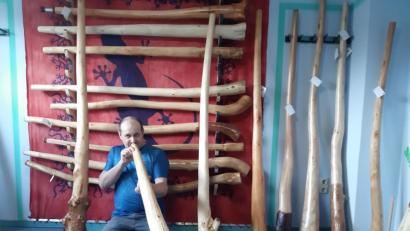 Bild: gis
Michael Heindl aus Mehlmeisel baut und spielt Didgeridoos. Eine Leidenschaft, die sein Leben veränderte.