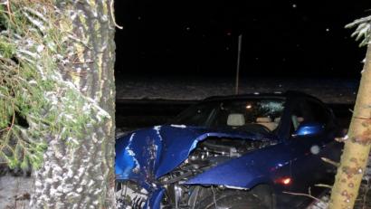 Bild: Polizei Sulzbach-Rosenberg/exb
Auf schneeglatter Fahrbahn hat ein Amberger am Mittwochabend die Kontrolle über sein Auto verloren.
