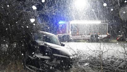 Bild: Petra Hartl
Bei der Unfallaufnahme herrschte dichtes Schneetreiben.