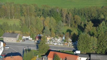 Bild: ges
Die Wiesen unterhalb des ehemaligen Störnsteiner Bahnhofs sind von der Veränderungssperre der Bundesnetzagentur betroffen