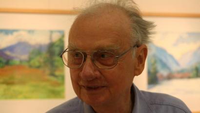 Bild: Daniela Weiland
Wolfgang Neugebauer bei einer seiner Ausstellungen.