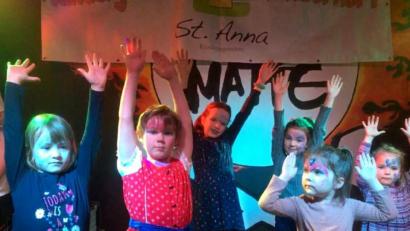 Bild: fnk
Bei der Kinderdisco der Kita St. Anna in der Hängematte wurde das Team der neu formierten Dance-Kids begeistert gefeiert.