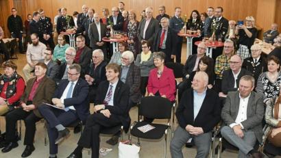 Bild: Petra Hartl
Der SPD-Jahresempfang für Vereine und Verbände am Sonntag im Kettelerhaus sah viele prominente Gäste.