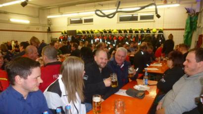 Bild: bk
Weniger Gäste, aber trotzdem herrscht gute Stimmung beim Starkbierfest der Feuerwehr Kaltenbrunn.