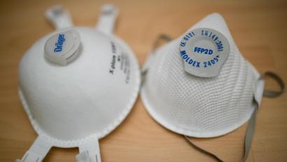 Symbolbild: Daniel Karmann/dpa
Das Gesundheitsamt in Cham bestätigte, dass zehn Menschen aus dem Landkreis negativ auf das Coronavirus getestet wurden.