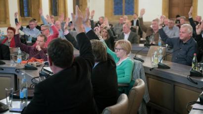 Bild: Wolfgang Steinbacher
Mit acht Gegenstimmen lehnte es der Stadtrat am Montag ab, einen Bürgerentscheid in Sachen Sanierung und Erweiterung der Bergwirtschaft zuzulassen. Die Begründung des entsprechenden Bürgerbegehrens sei irreführend gewesen, so die Begründung.
