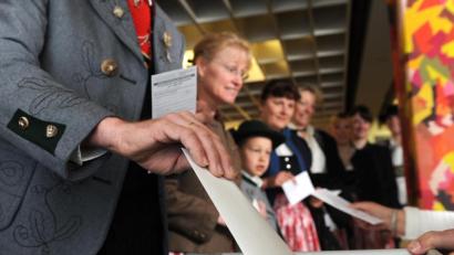 Bild: Tobias Hase
Die Stadt Weiden bietet zur Vorbereitung auf die Kommunalwahl einen interaktiven Probestimmzettel an. Das machen mittlerweile auch die Stadt Amberg und das Landratsamt Neustadt/WN.