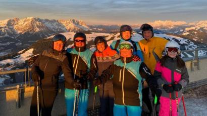 Bild: bjo
Neuschnee und Sonne: Beste Bedingungen für die Skifahrer aus Schmidmühlen in Söll am Wilden Kaiser.