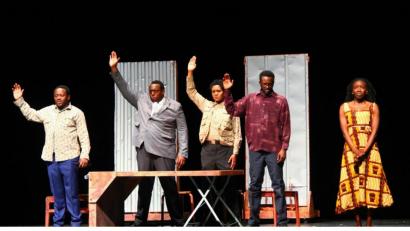 Bild: stg
Hochklassiges Theater in englischer Sprache wurde am Mittwochabend in der Max-Reger-Halle mit "Free Mandela" geboten.