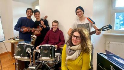 Bild: exb
In der Fronfeste liegt ein Schwerpunkt auf der Jugend. Unter anderem finden Musik-Workshops statt.