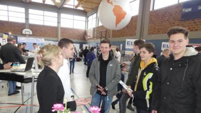 Bild: rn
Vergangenes Jahr war die SPD-Ausbildungsmesse im Vierstädtedreieck in Eschenbach zu Gast. Heuer hätte die Veranstaltung am 7. März in Grafenwöhr stattfinden sollen. Daraus wird nun nichts.