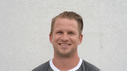 Bild: ref
Nach ziemlich genau einem Jahr Verletzungspause stand der Gebenbacher Kai Hempel im Vorbereitungsspiel gegen Fortuna Regensburg wieder 90 Minuten auf dem Platz.