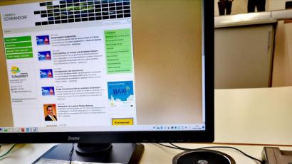 Bild: Thomas Dobler
Die vier Bürgertelefone sind unter der einheitlichen Schwandorfer Nummer „471-150“ erreichbar. Informationen zum Coronavirus und Antworten zu häufig gestellten Fragen sind auch auf der Titelseite der Homepage des Landratsamtes veröffentlicht.