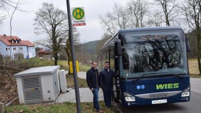 Bild: fz
Neue Bushaltestellte am Pfarrhäusl und Südhang