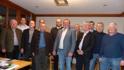 Bild: hme
An der Spitze des neugewählten Vorstands der Arbeitsgemeinschaft steht Kreisvorsitzender Johann Kick (vorne, Dritter von links).