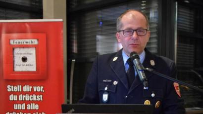Bild: mde
Feuerwehrvorsitzender Roman Schäffler berichtete von den Aktivitäten.