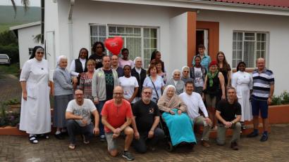 Bild: krb
Eine Delegation aus der Region besuchte in Südafrika Projekte der Mallersdorfer Schwestern.