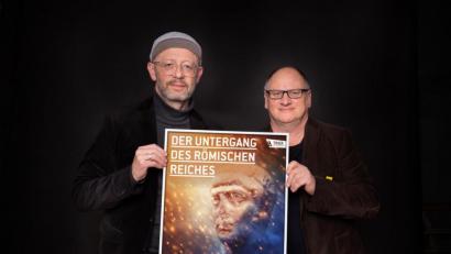 Bild: exb
Die Amberger Manfred Wilhelm (links) und Wilhelm Koch mit ihrem prämierten Design.