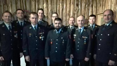 Bild: exb
Thomas Steiner (links) leitet die Ausbildung zum "dFFA".