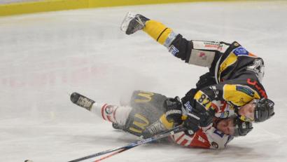 Bild: Andreas Brückmann
Womöglich wird der Aufstieg in die Eishockey-Bayernliga ohne Rangelei auf dem Eis entschieden.