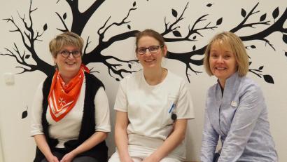 Bild: Bühner
Leiterinnen der Einrichtungen für Hospiz- und Palliativversorgung für Weiden und den Landkreis Neustadt sind (von links) Elke Lauterbach vom Ambulanten Hospizdienst, Dr. Stephanie Kuchlbauer von der Palliativstation Weiden und Susanne Wagner vom Hospiz St. Felix.