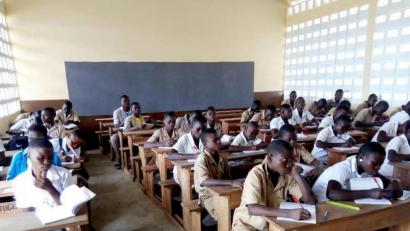 Bild: Projekthilfe Dr. Luppa/exb
Die Projekthilfe Dr. Luppa hat in Togo eine Realschule und ein Gymnasium gebaut. Die Stadt hat noch kein konkretes Projekt im Auge, will aber Gleiches tun und hat sich ersten Rat bei der Amberger Entwicklungshilfeorganisation geholt.