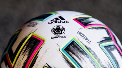 Bild: Matthias Balk/dpa
Der Ball rollt auf Amteurebene nicht mehr.