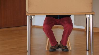 Bild: kro
Im Sitzen wurden in Mähring die Wahlzettel ausgefüllt.