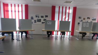 Bild: rn
Die Wahlkabinen waren meist alle belegt.