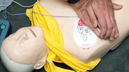 Bild: agentur_dpa
Der Malteser-Hilfsdienst sagt in der Amberg-Sulzbacher Region alle Veranstaltungen ab. Auch die Erste-Hilfe-Kurse.