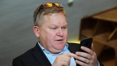 Bild: Wolfgang Steinbacher
Sein Sieg stand schon früh am Abend fest. Bis Ambergs alter und neuer OB, 
Michael Cerny, aber jubeln durfte, vergingen beinahe 45 Minuten.