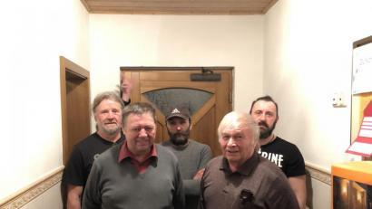 Bild: soj
Die Sieger mit (von links) Vorsitzendem Rudi Philipp, Willi Anzer, Roland Reichenberger, Heinrich Söllner und Michael Philipp.