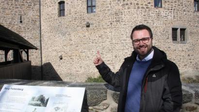 Bild: wro
Den neuen Falkenberger Bürgermeister Matthias Grundler traf man am Montagvormittag bei der Burg an. „Sie wird auch weiterhin einer der Mittelpunkte unserer Arbeit sein“, so Grundler.