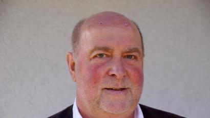 Bild: bkr
Der ehemalige Bürgermeister Peter Merkl nimmt diesmal sein Mandat an und kehrt als SPD-Gemeinderat ins Kommunalparlament zurück.