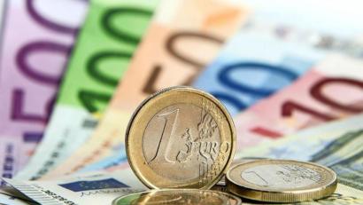 Bild: agentur_dpa
Kleine und mittlere Unternehmen können ab Mittwoch, 18. März, Soforthilfen beantragen. Die Gewerbebau hilft dabei.