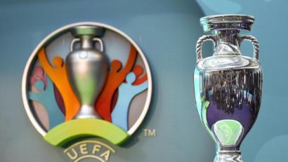 Bild: Facundo Arrizabalaga/dpa
Aus der EM 2020 wird die EM 2021. Wahrscheinlich ...