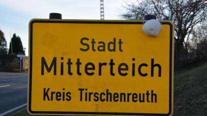 Bild: jr
Der Schwerpunkt der bestätigten Coronavirus-Fälle im Landkreis Tirschenreuth befindet sich aktuell im Raum Mitterteich. Rund die Hälfte der Infizierten lebe dort.