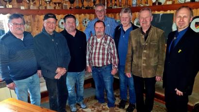 Bild: R. Kreuzer
Für die Reservistenkameradschaft engagieren sich die gewählten Mitglieder.