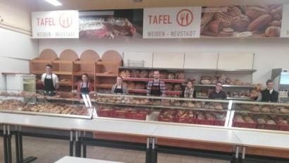 Bild: Tafel/exb
Junge Menschen haben auf den Hilferuf der Tafel in der Coronakrise reagiert.