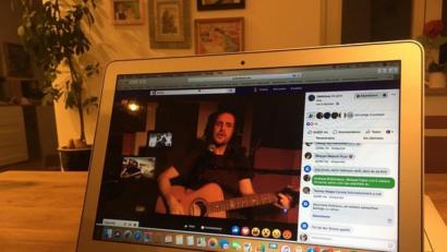 Bild: roa
College-Rock vs. Coronavirus: Die Amberger Band Delicious gibt während der in Bayern geltenden Ausgangsbeschränkung ein Online-Konzert.