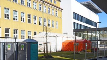 Bild: Gabi Schönberger
Das Diagnostikzelt ist in Betrieb. Testabstriche sind dort allerdings nicht möglich.