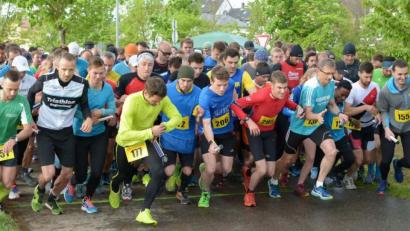 Bild: ref
Der 9. Mai ist gestrichen, jetzt ist geplant, dass Landrat Richard Reisinger (rechts) den Startschuss zum 36. Landkreislauf am 10. Oktober abgibt.