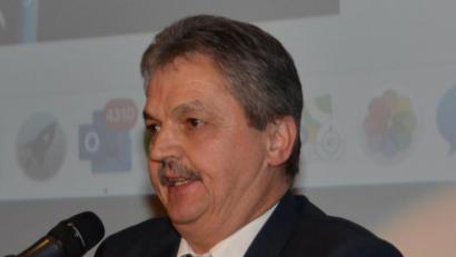 Bild: dob
Bürgermeister Andreas Wutzlhofer knüpft ein Netzwerk zur Corona-Hilfe und stößt auf viel Verständnis bei Freiwilligen.