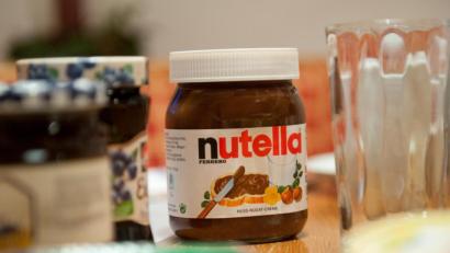 Symbolbild: Tobias Hase
Mit etwas Schokolade konnten Polizisten in Ansbach einen 11-Jährigen beruhigen.