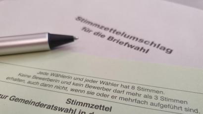 Bild: tib
Bei der Briefwahl fiel der Fehler auf: Statt 8 waren in Altendorf und Guteneck 16 Stimmen zu vergeben. Die Rechtsaufsicht entscheidet über die Gültigkeit dieser Gemeinderatswahl erst dann, wenn die 14-tägige Anfechtungsfrist abgelaufen ist.
